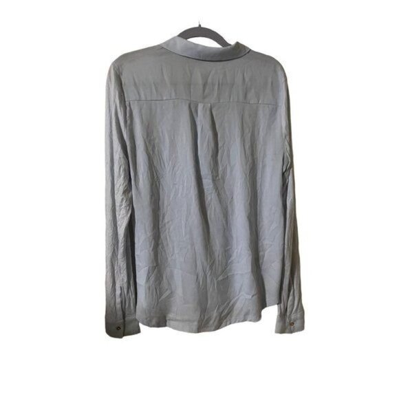 Ann Taylor blouse size Medium pastel blue different back fabric - Picture 2 of 7